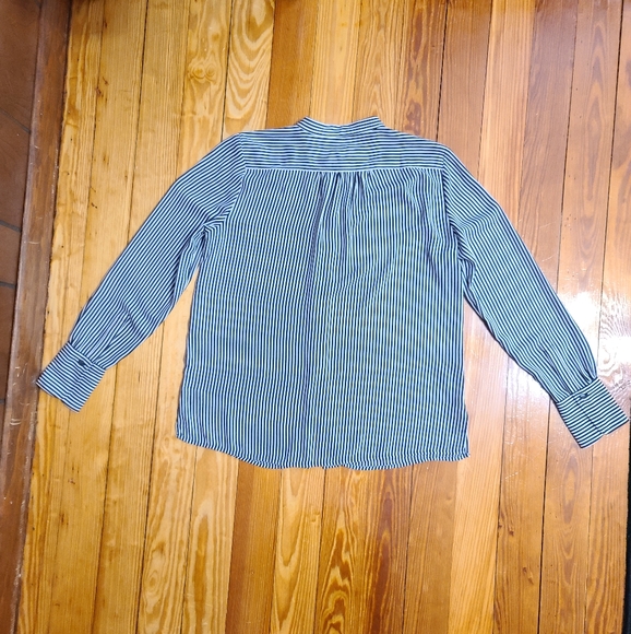 🦋Sale🦋4/$25Ann Taylor Factory Button Down Blouse - Picture 4 of 12